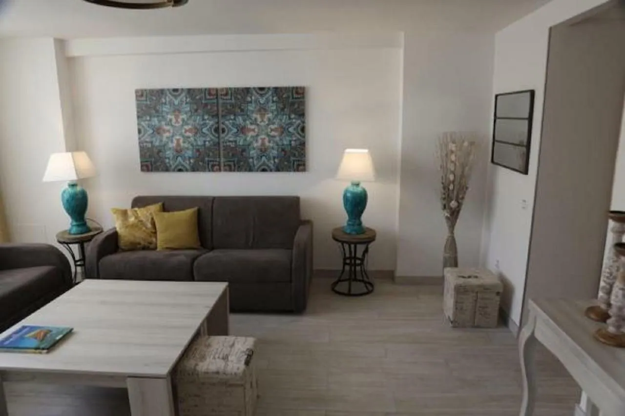 Apartamento Montes De Oca مالقة
